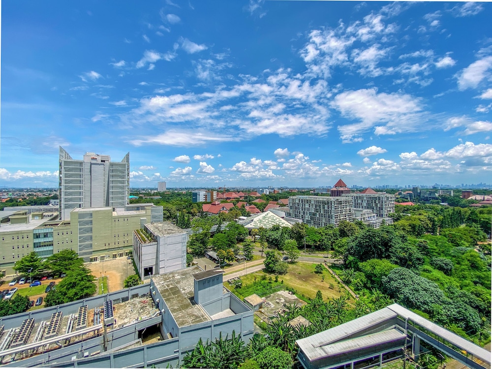 Contemporary Designed Studio Apartment Park View Condominium