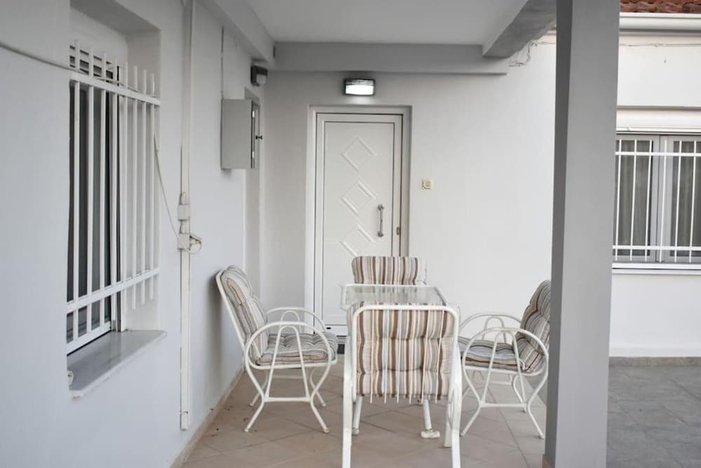 Avli Guesthouse