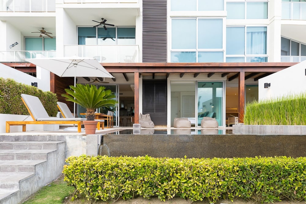 The Surf-point Condo by Acomodo Riomar