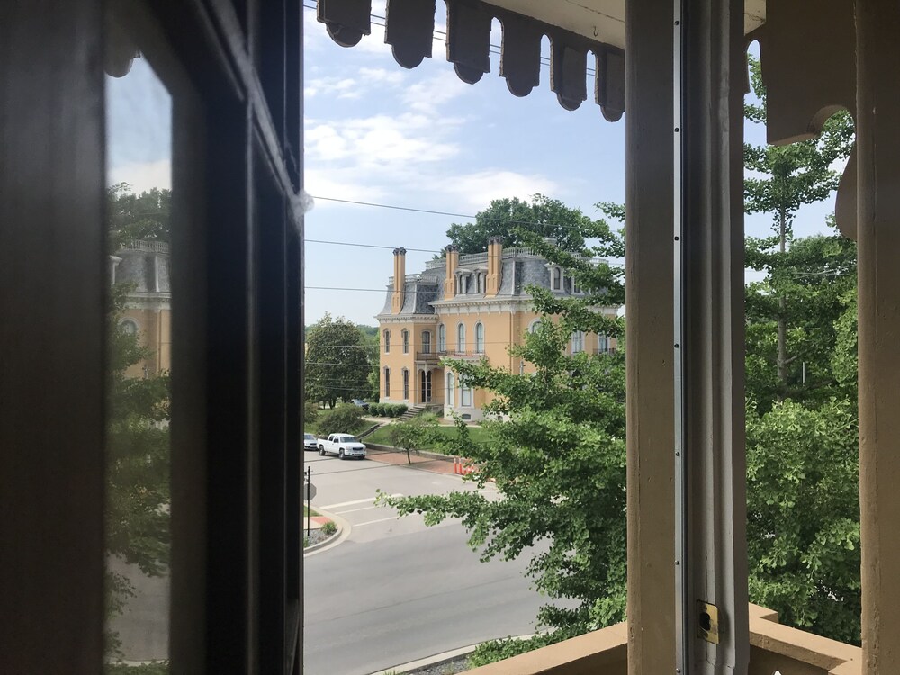 The Pepin Mansion Historic B&B