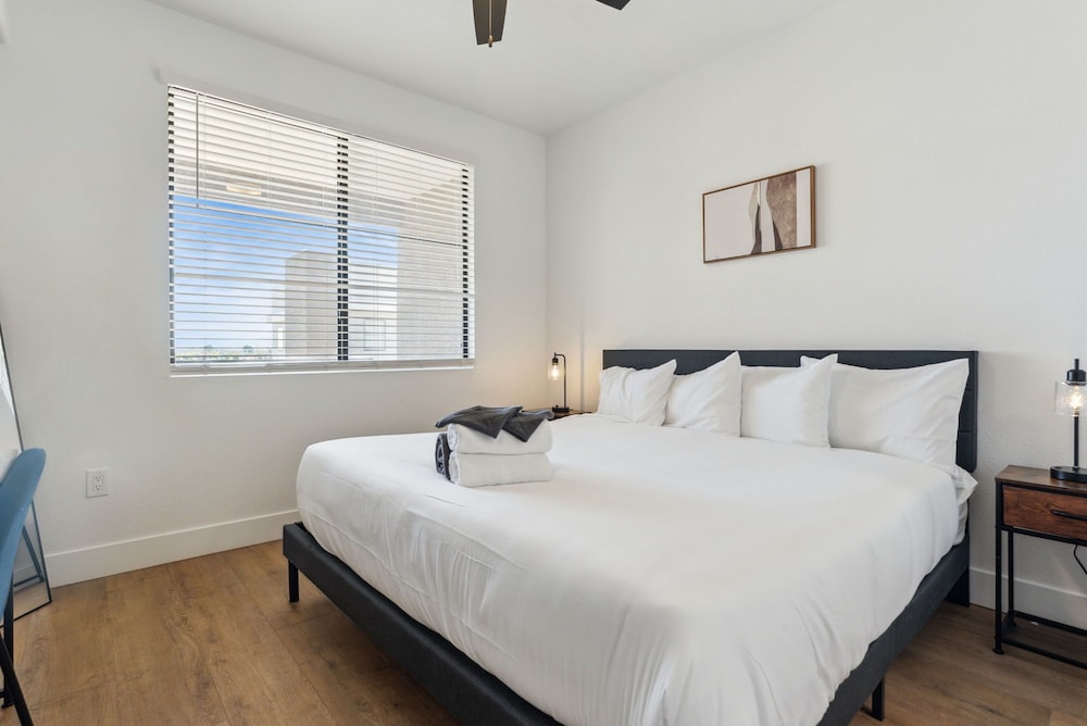 CozySuites at Zone Westgate