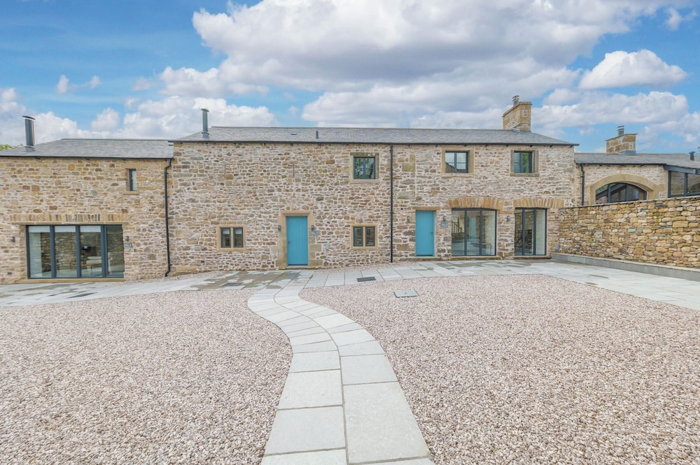 No 1 The Coach House