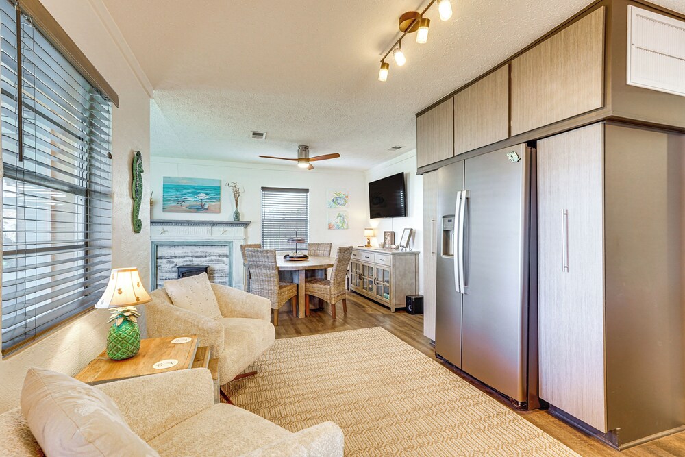 < 1 Mi to Beach: Family-friendly Port St Joe Home