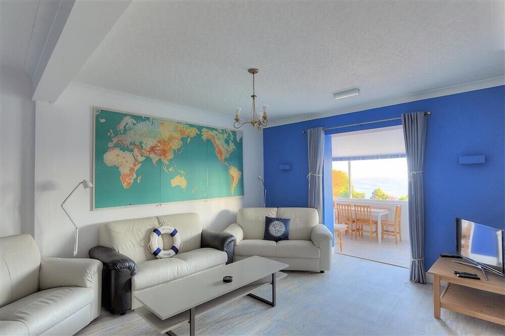 1 Harbour Heights