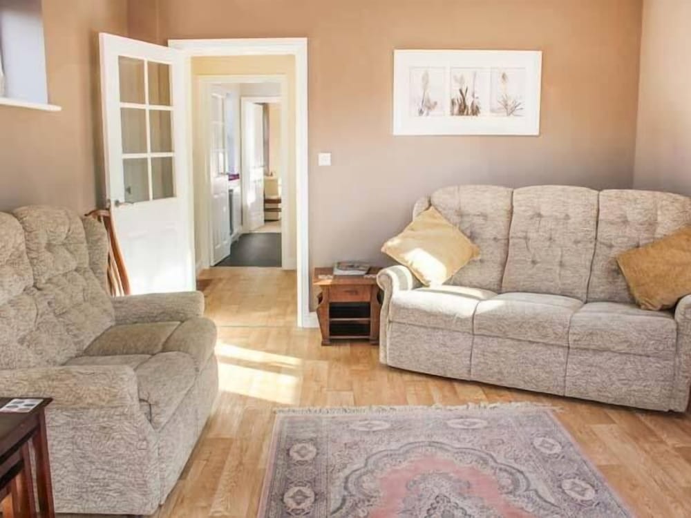 Primrose Cottage view 5