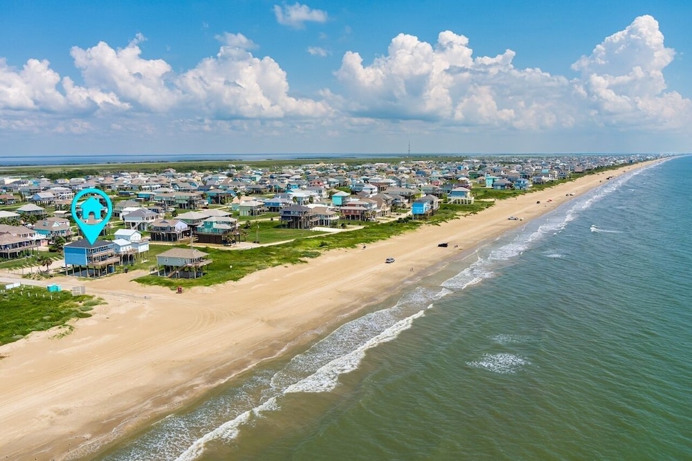 Oceanfront Manor 4 Bedroom Home
