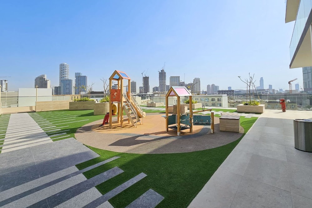 Tranquil 2 Bedroom in Binghatti Onyx With a Private Pool and City View