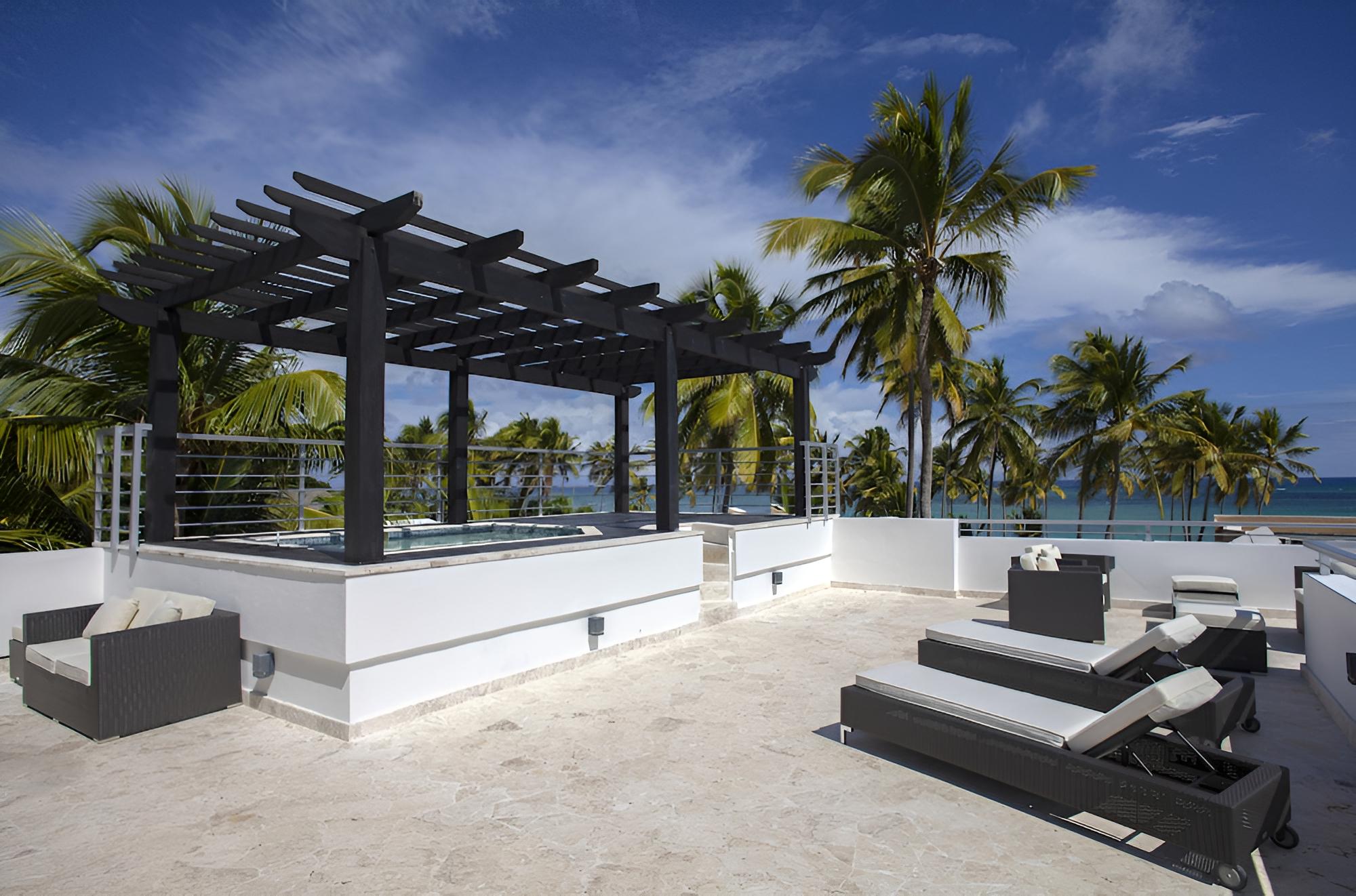Chateau del Mar
