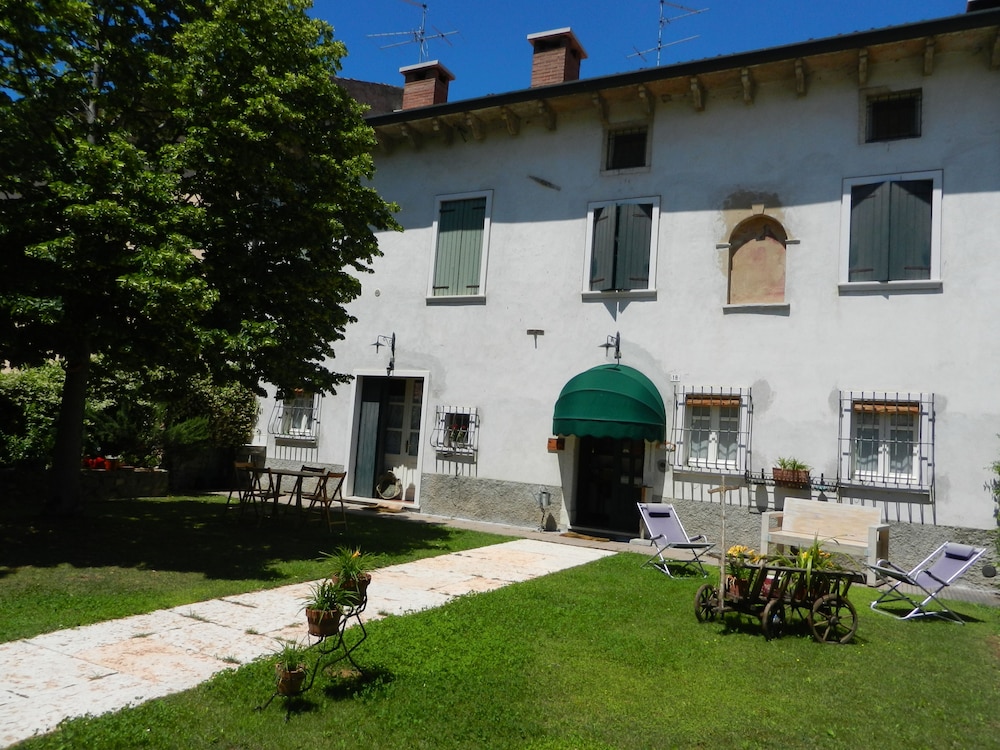 Photo 23