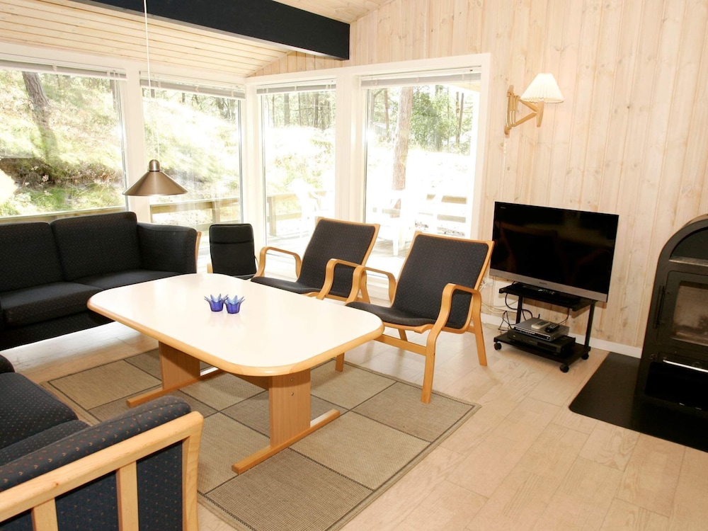 8 Person Holiday Home in Nexo-by Traum