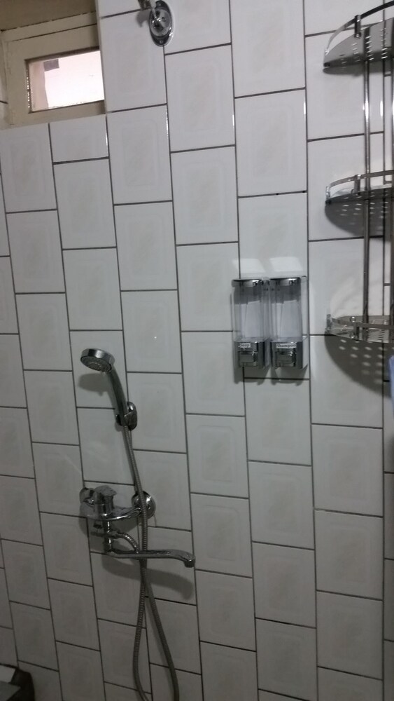 Payraviy Guest House - Hostel