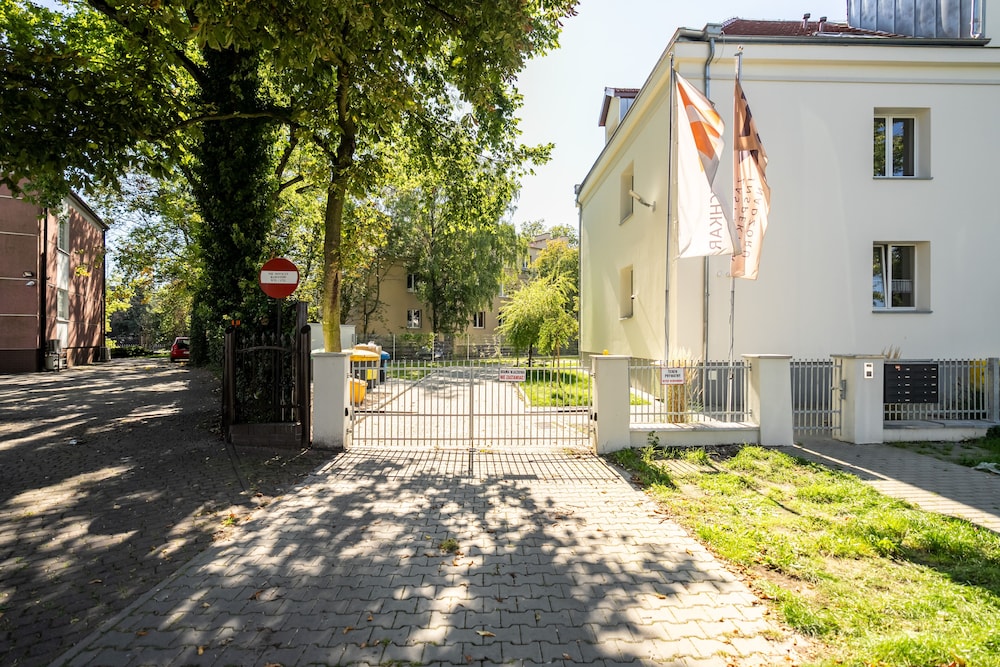 Rycerska Apartment Parking by Renters