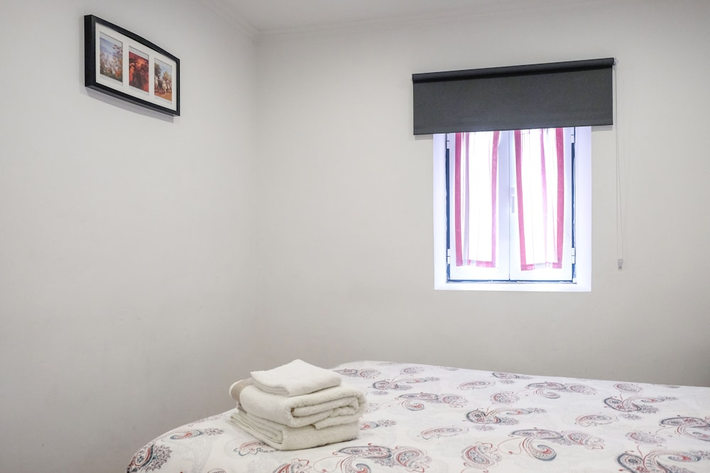 03 Nice Flat by Travessa do Pasteleiro view 2