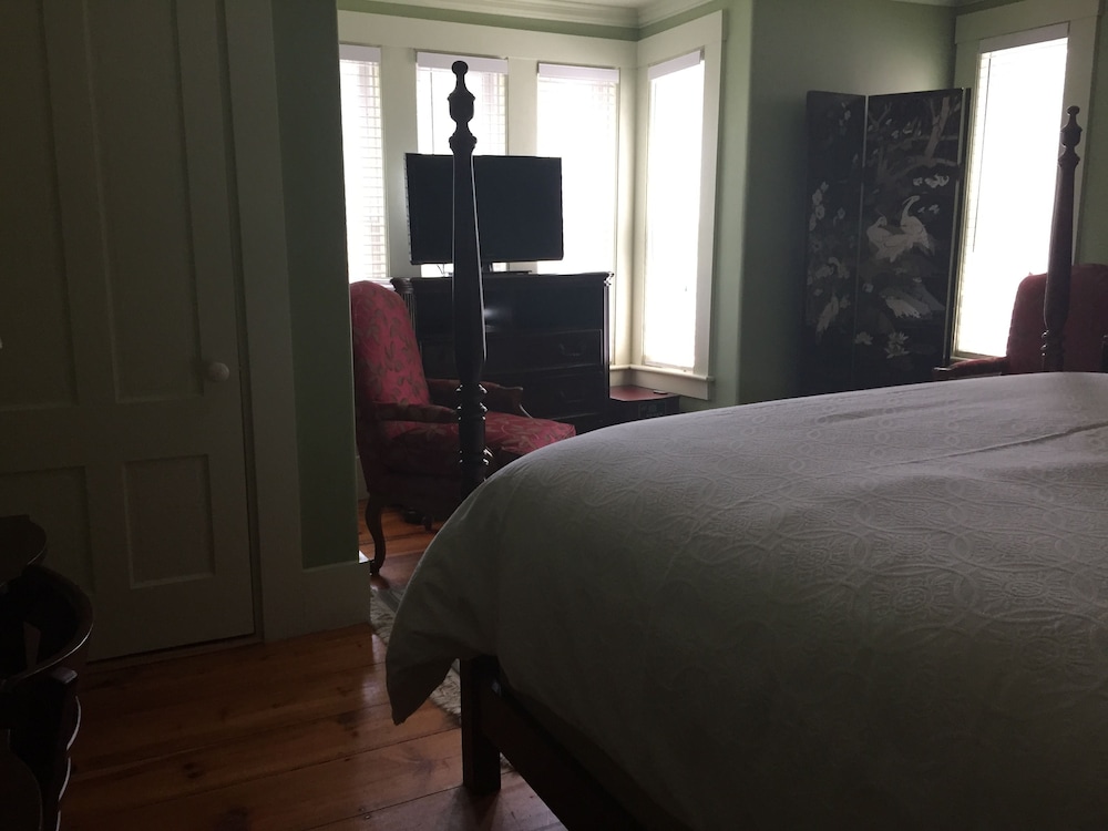 Scotch Hill Inn - Property Image 20