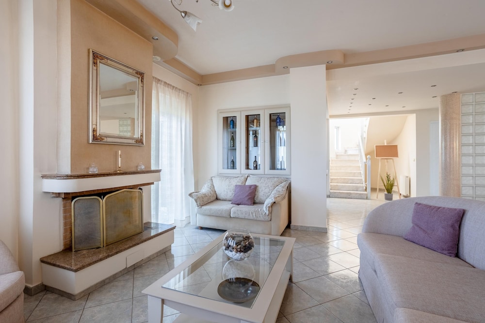 Villa Amare by Estia view 2