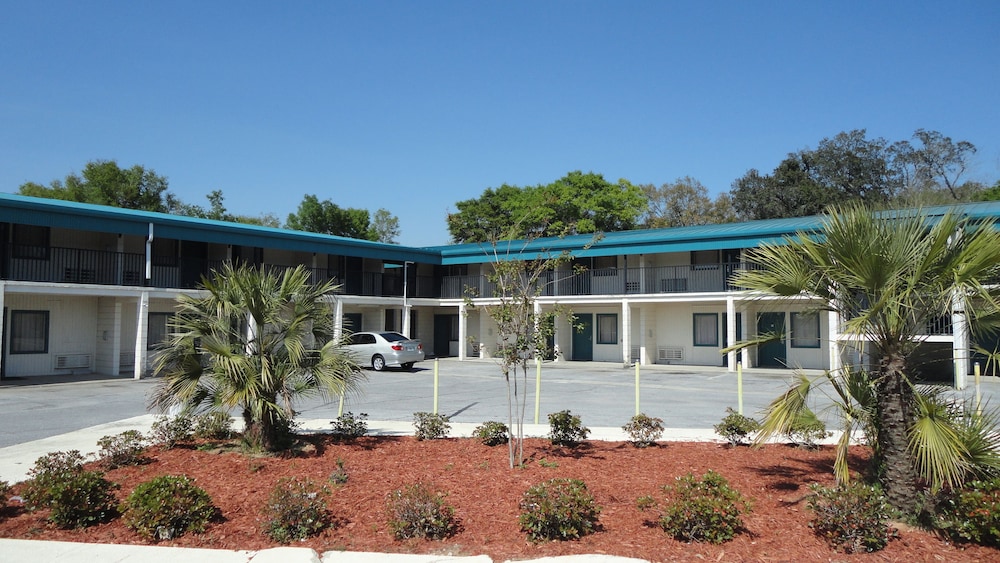 Western Inn