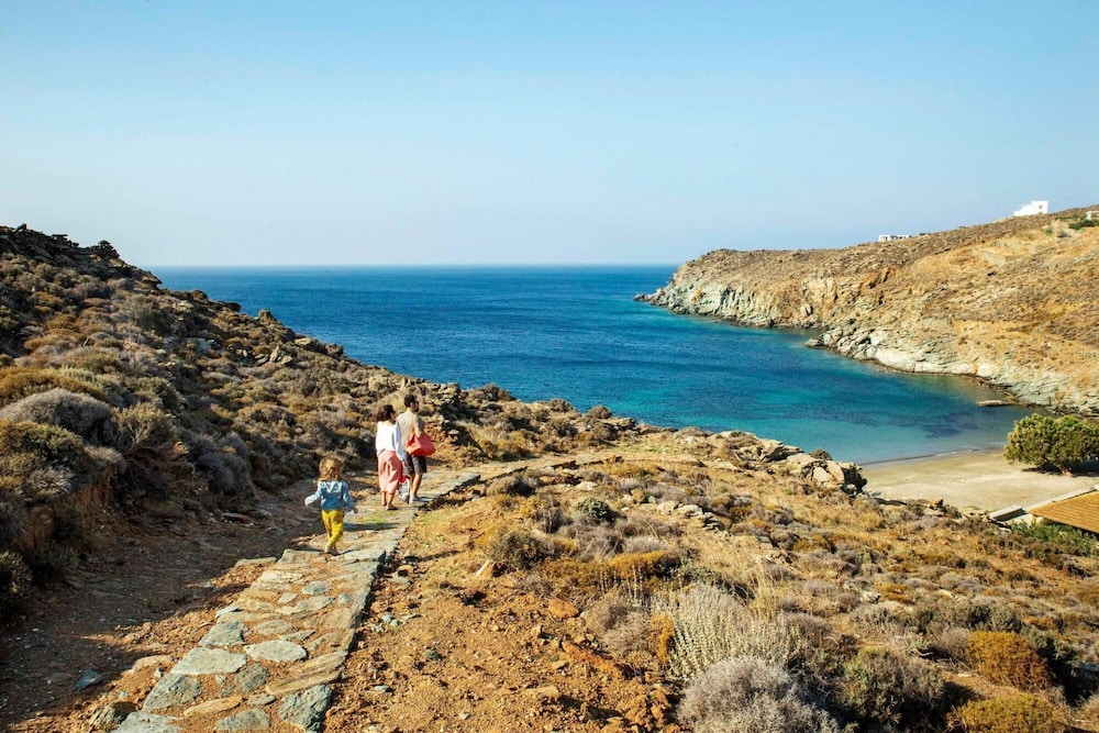 Phos Villas Tinos - Eos Villa Hot Tub Sea View view 5