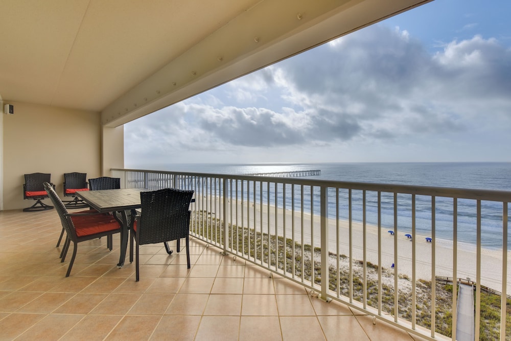 Navarre Condo w/ Beach Access & Ocean Views!
