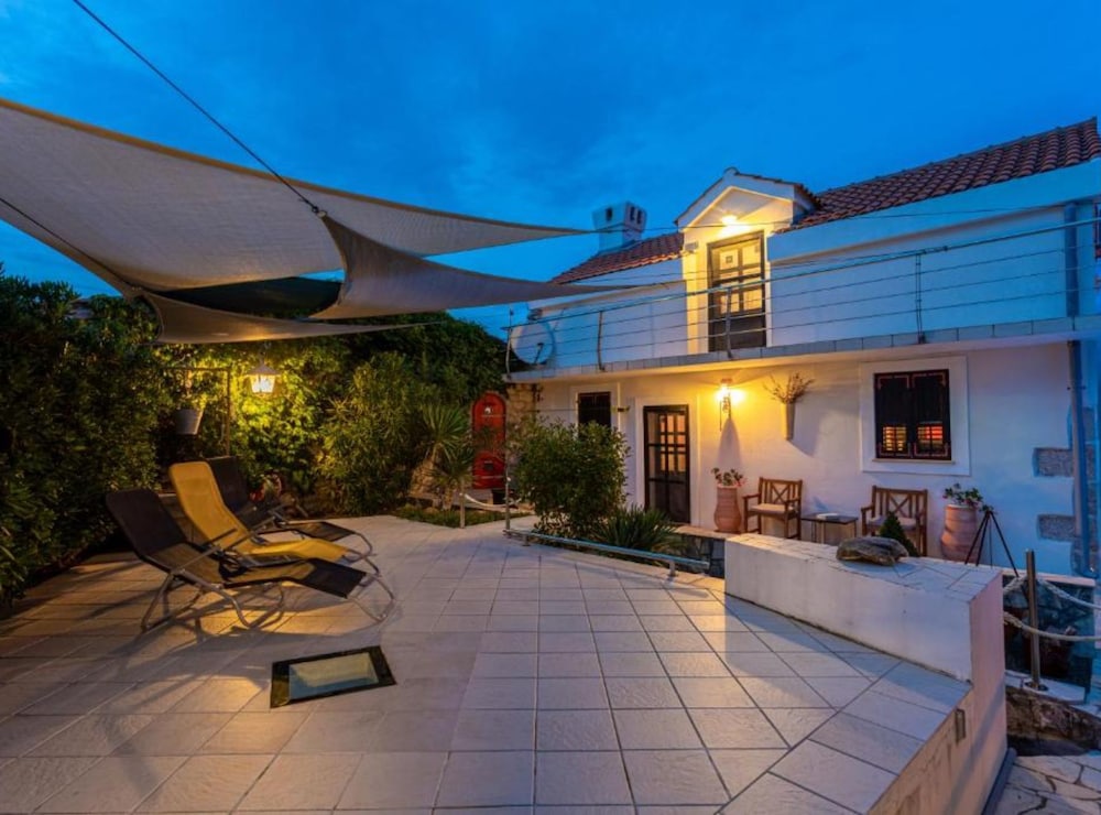 Rustic Villa Rudine