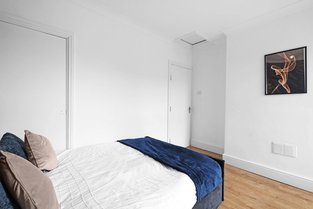 Radford 3 Bedroom and 1 Bathroom House