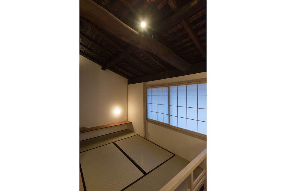 'Kakishibu-an' Machiya Holiday House