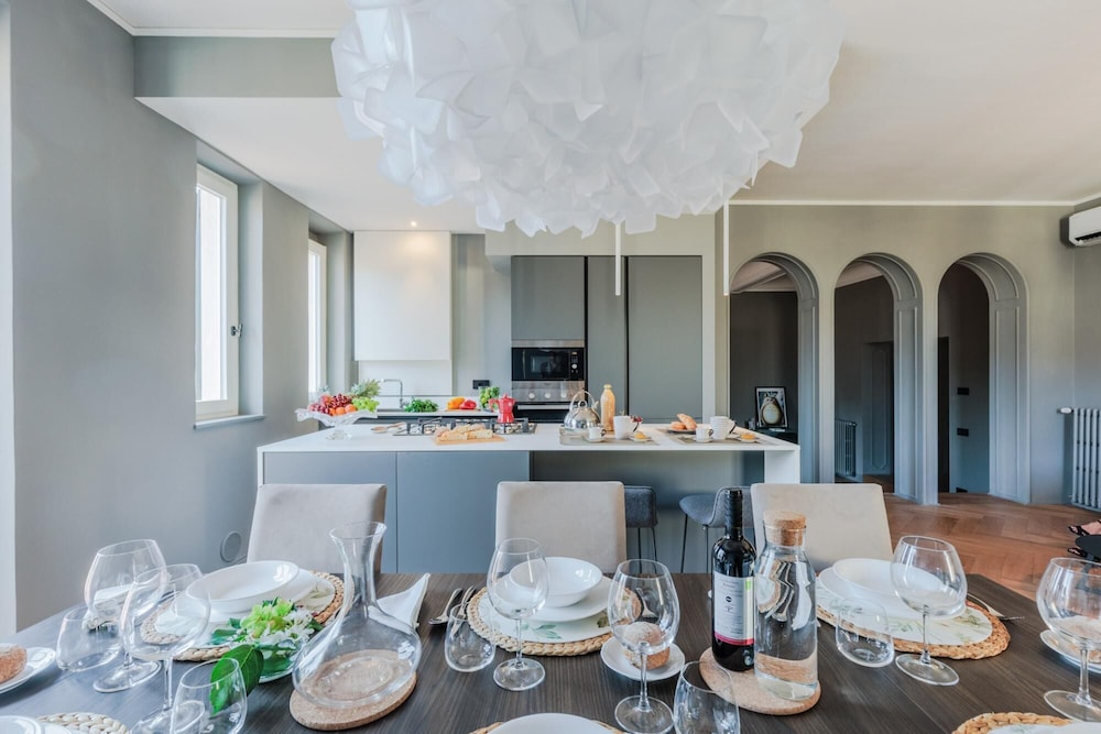 Casa Grey Contemporary Penthouse view 2