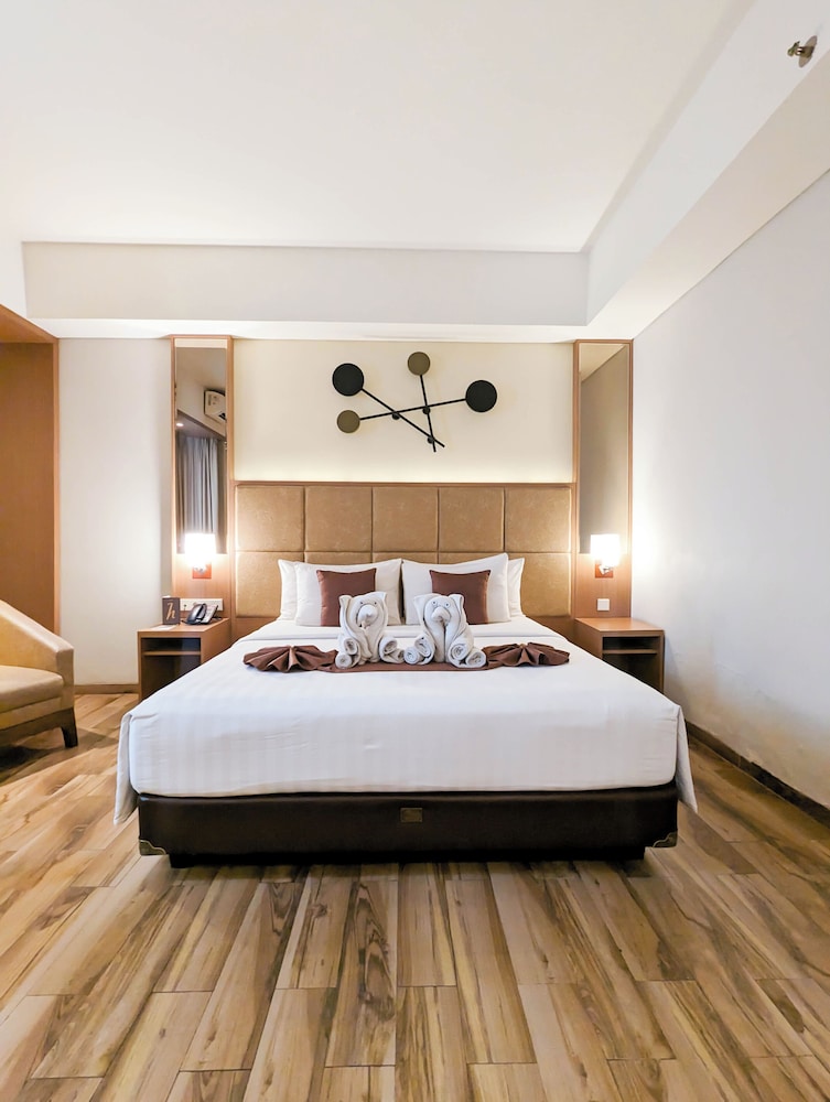 Astanaraya Suites Hotel
