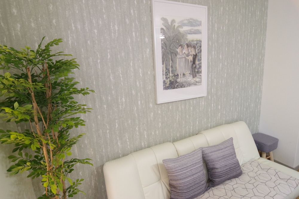 Nipponbashi Art Hotel