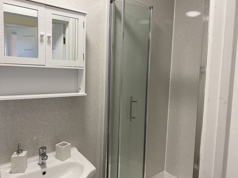 Serviced Property Apartments