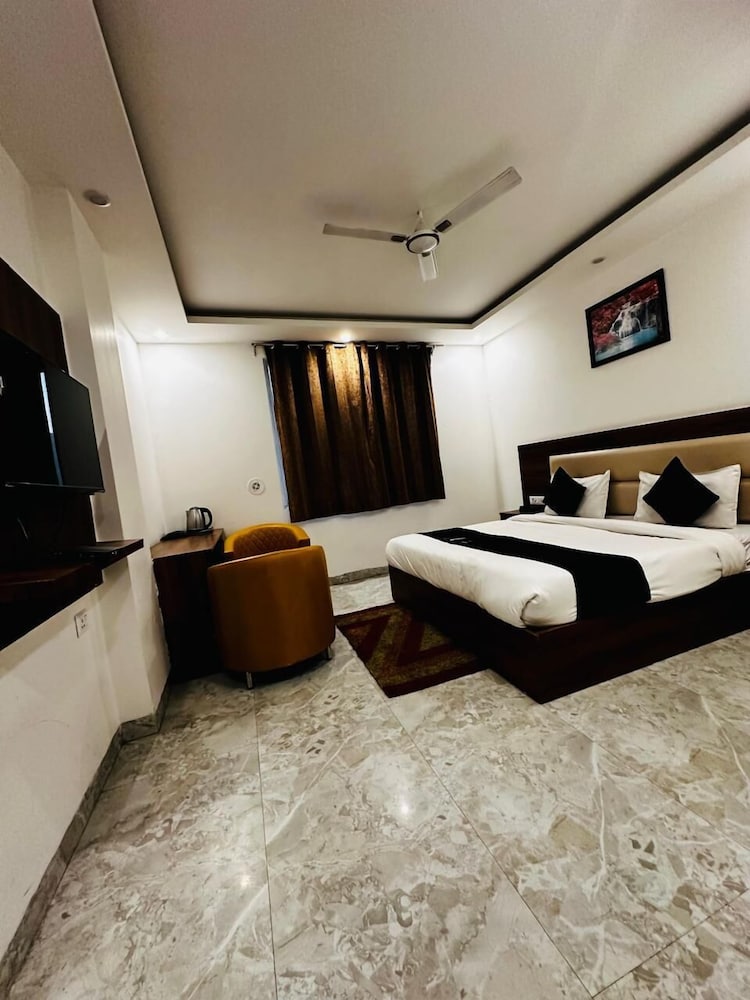 HOTEL THE CLARK
