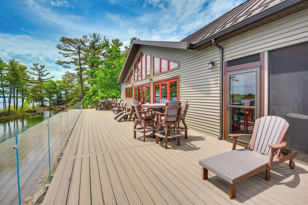 Hot Tub Dock: Waterfront Wellesley Island Home! - Property Image 10