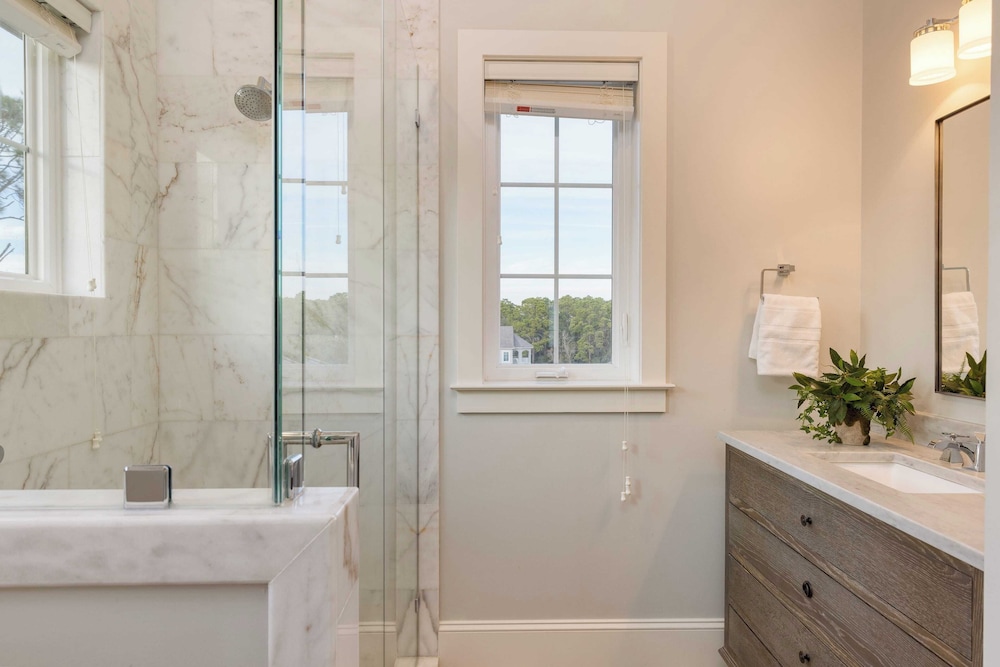 Sleeps 48, 2 Homes w/ Private Beach Access Bradley Circle Buyout by Avantstay