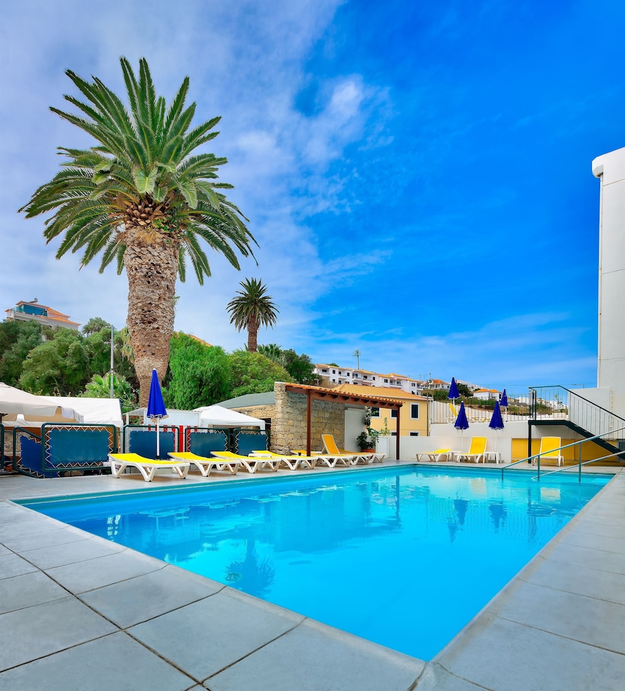 Porto Santo Vacations - Praia Dourada Hotel - Property Image 8