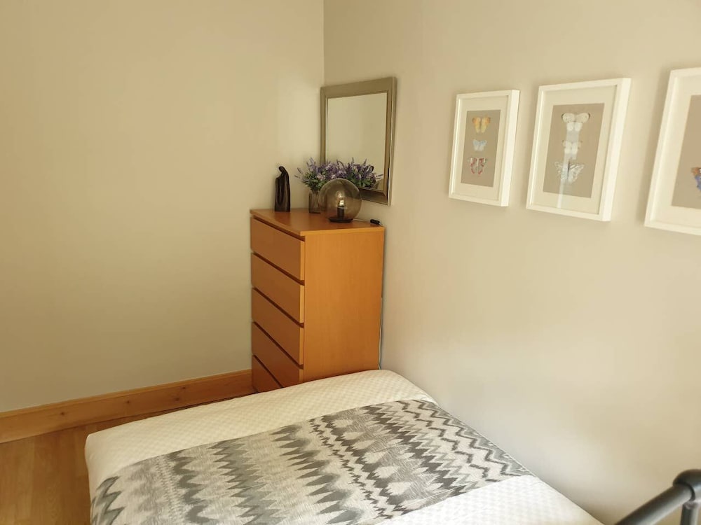 Cosy Flat With Garden View view 2