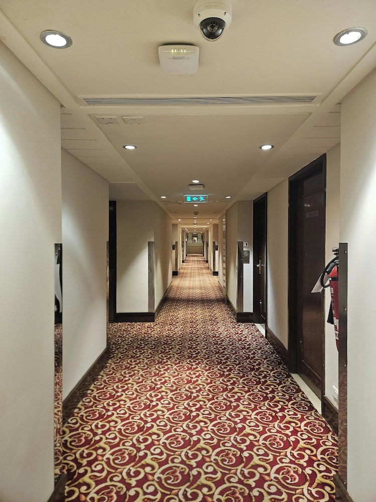 THE 9TH ELEMENT HOTEL