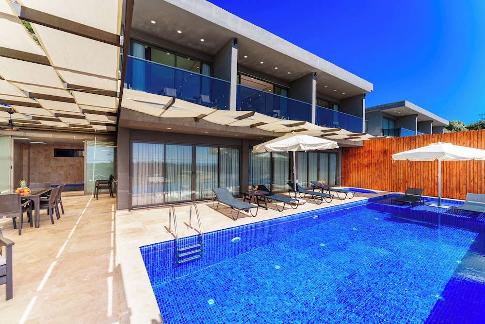 Grand Emora Villas