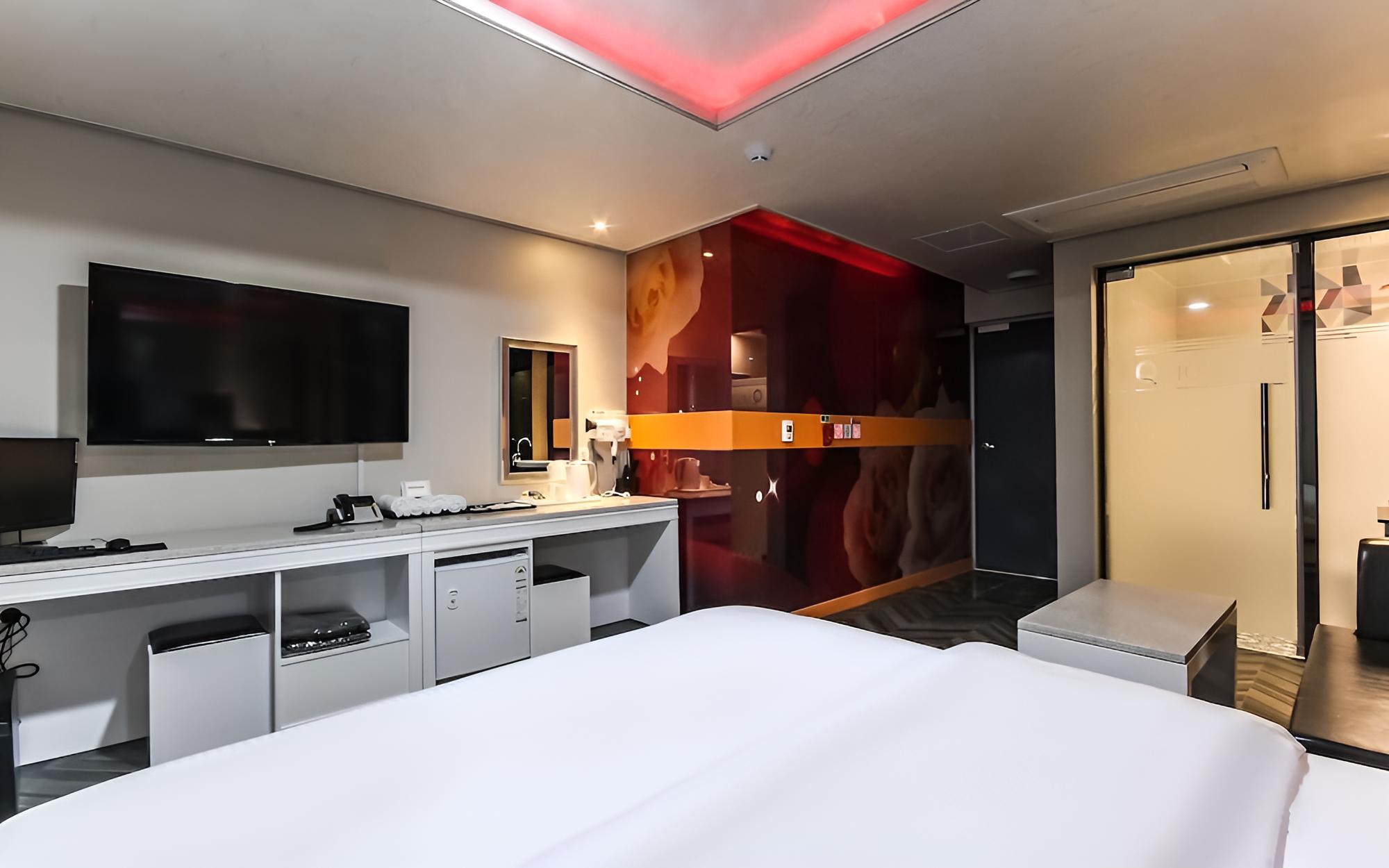 Pohang Ocheon Q Self Check-in Motel view 5