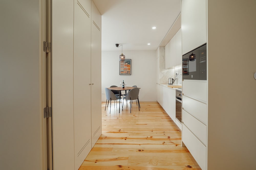Gaia Premium B Apartment by Vacationy