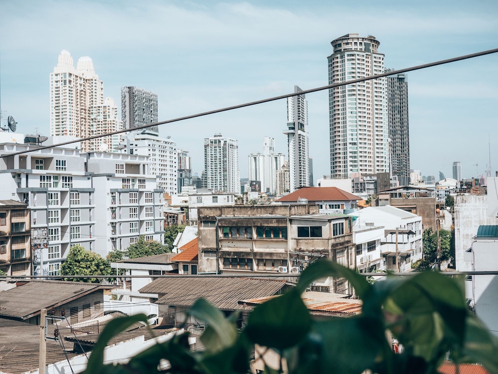Haus Sathorn 11 Bed & Breakfast