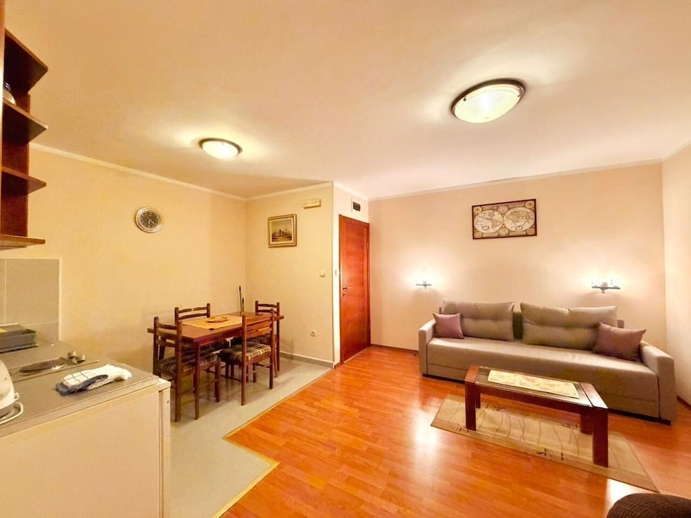 Beachfront Apartments Oaza