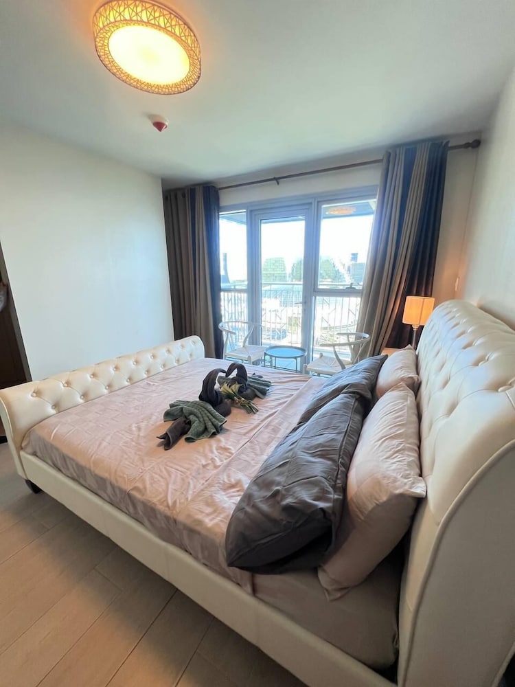 BAYSHORE RESIDENTIAL RESORT 2 PHASE 1