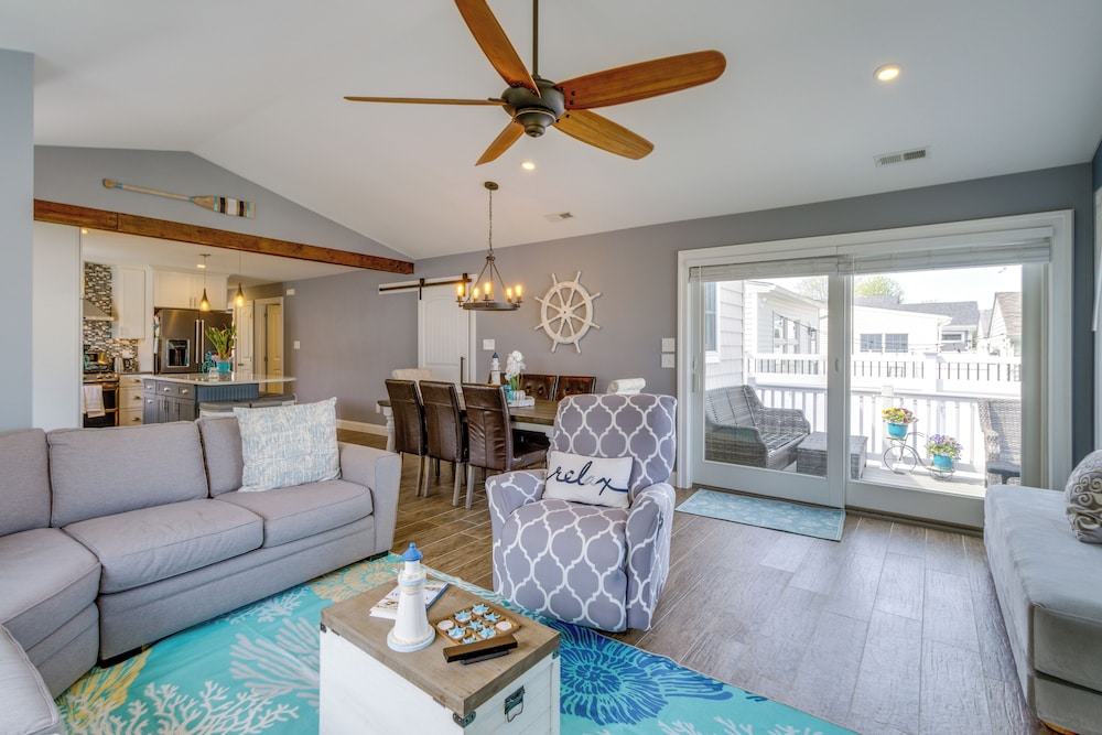 Half-mi to Beach: Cape May Getaway w/ Deck & Yard!