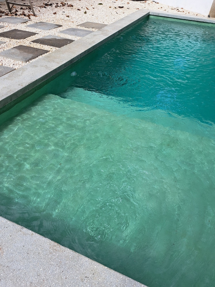Zoa Villas - 2 minutes to the beach