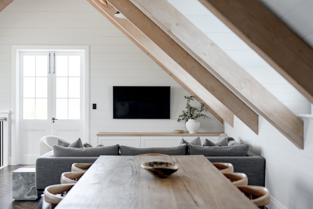 The Loft at Linnaeus Farm Berry - by Linnaeus Collection