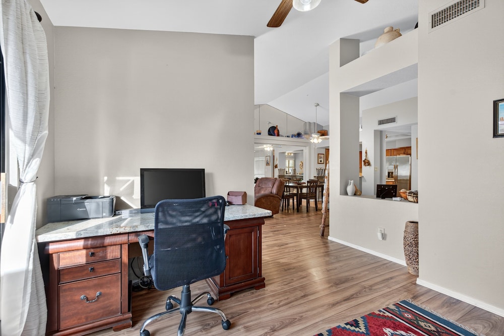 Tempe Oasis With Fire Pit & Bbq Lounge 2 Bedroom Home