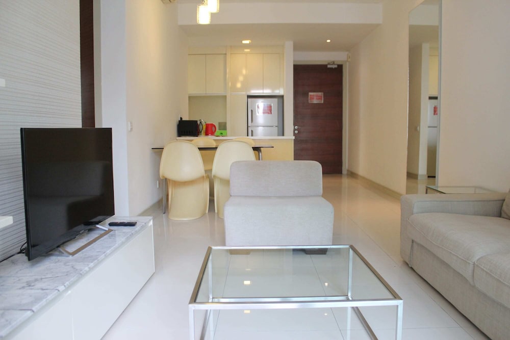 Central 2BR Apt 5 Mins Klcc Twin Towers, Bathtub