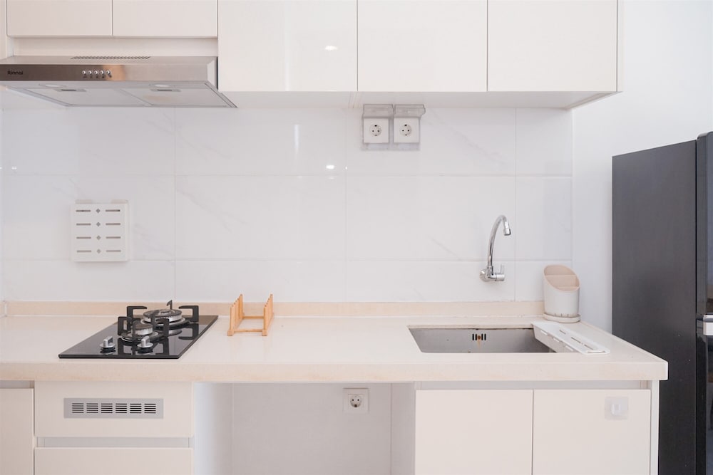 Comfy And Minimalist 2Br Apartment Sky House Bsd