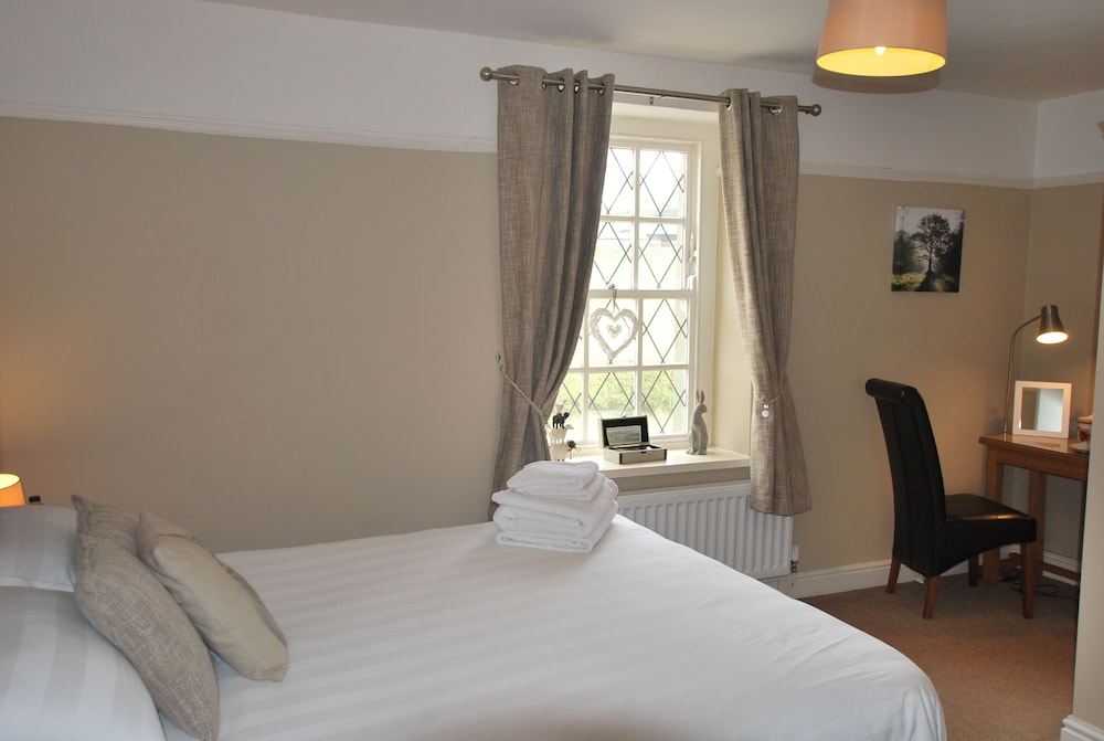 The Punchbowl Hotel