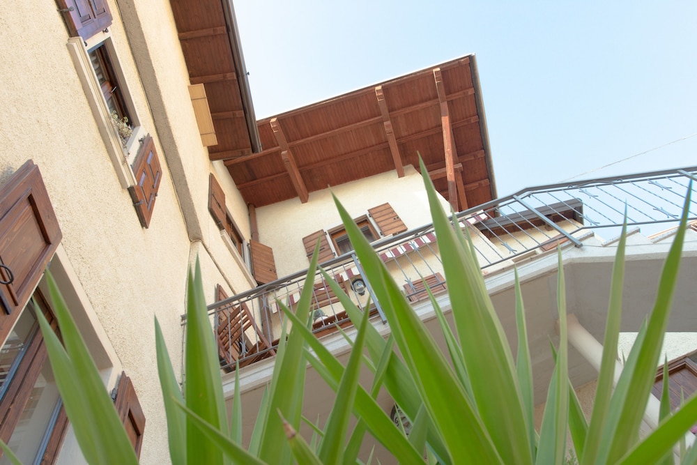 Casa del Borgo Vesio view 3