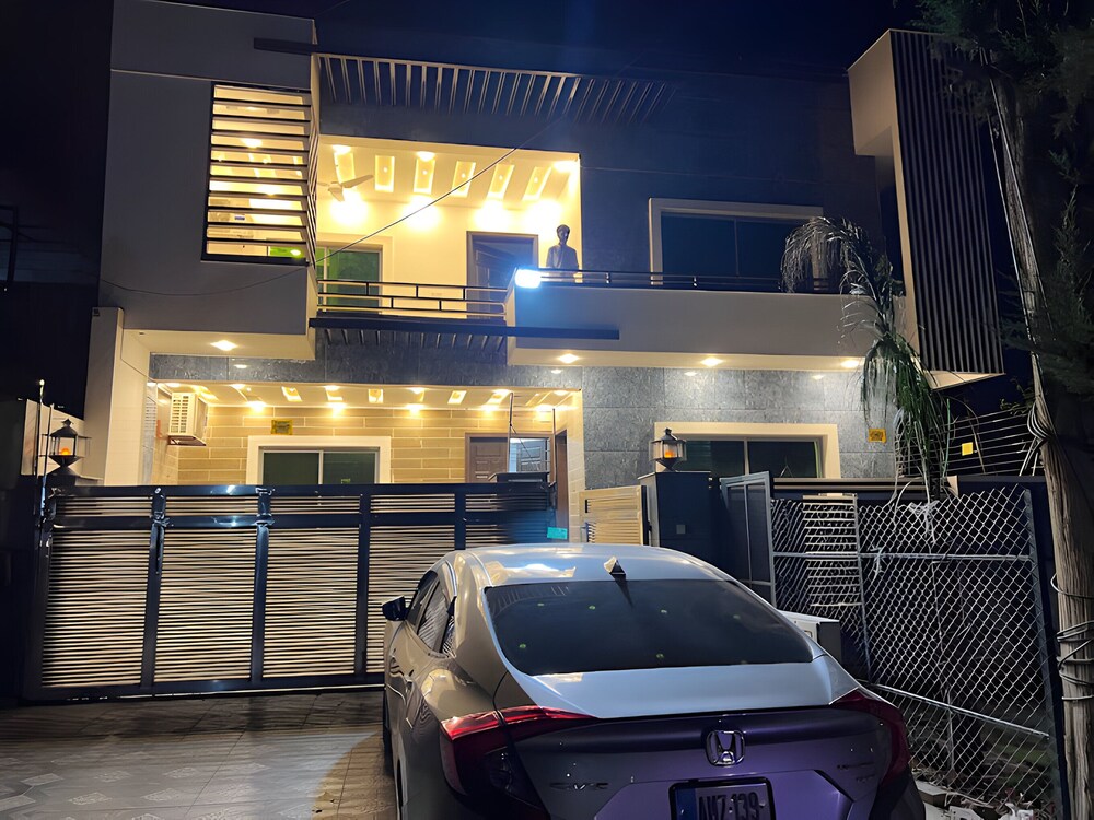 Moon Residency